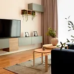 Ultimate Living Experience - Modern & Free Parking Near Romexpo * Bucharest
