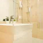 Ultimate Living Experience - Modern & Free Parking Near Romexpo * Bucharest