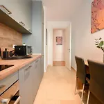 Ultimate Living Experience - Modern & Free Parking Near Romexpo * Bucharest
