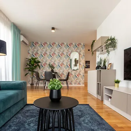 Lägenhet Ultimate Living Experience - Modern & Free Parking Near Romexpo Bukarest