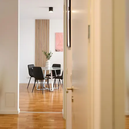 Apartmán Ultimate Living Experience - Modern & Free Parking Near Romexpo