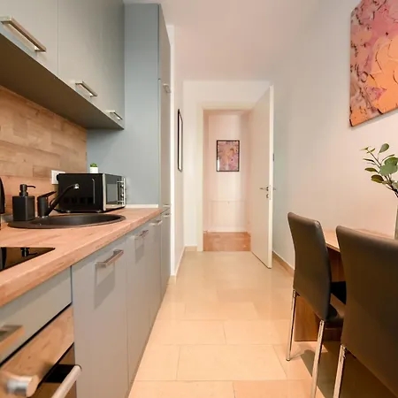 Ultimate Living Experience - Modern & Free Parking Near Romexpo * Bukurešť