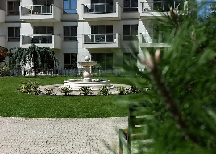 Апартаменти Ultimate Living Experience - Modern & Free Parking Near Romexpo