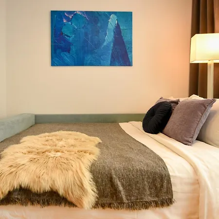 Ultimate Living Experience - Modern & Free Parking Near Romexpo * 布加勒斯特