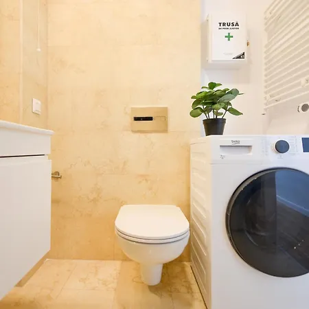 公寓 Ultimate Living Experience - Modern & Free Parking Near Romexpo 布加勒斯特